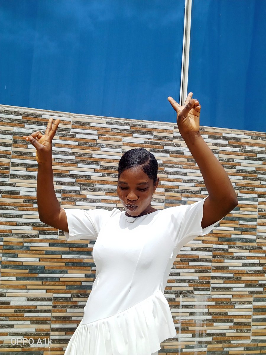 OlagbayeOluwad1's tweet photo. In the presence of God, there's fullness of joy💃💃💃
#cedarland
#OAUTwitter https://t.co/v3AmFlGQgc