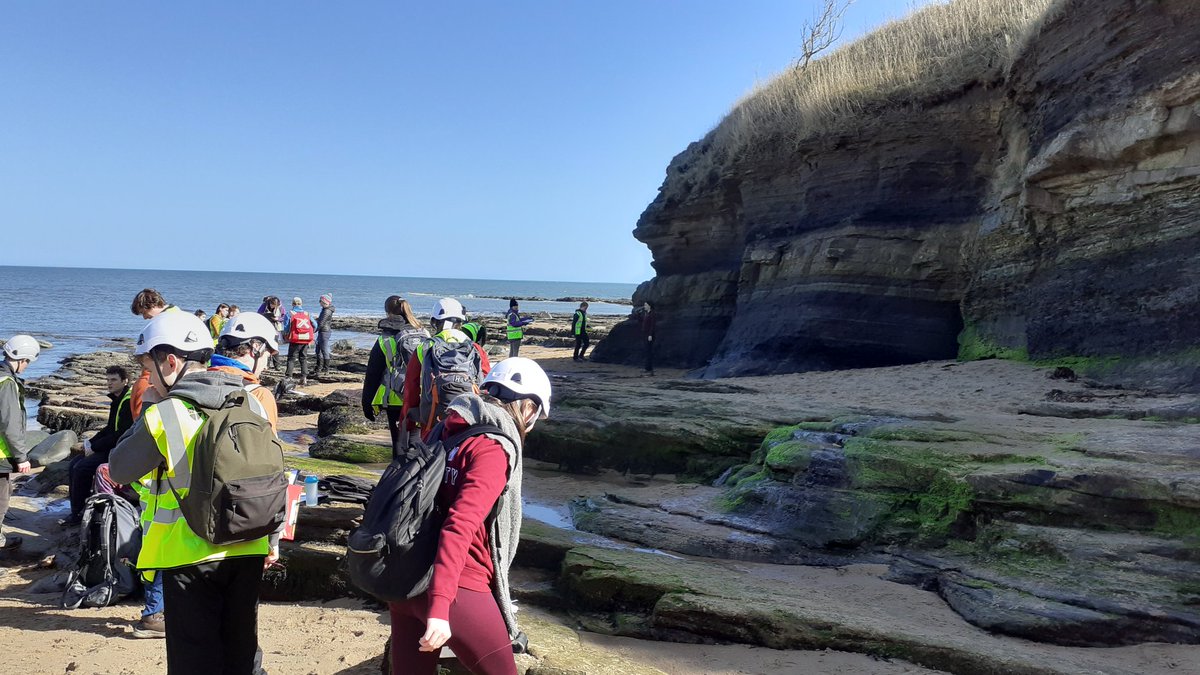 LewisWRobinson's tweet photo. Looking forward to heading back out into the field tomorrow with our first year undergraduates at @DurUniEarthSci! Here's a few pics from our first outing on Friday to Howick Haven on the Northumberland Coast. https://t.co/oP8OvBbRGm