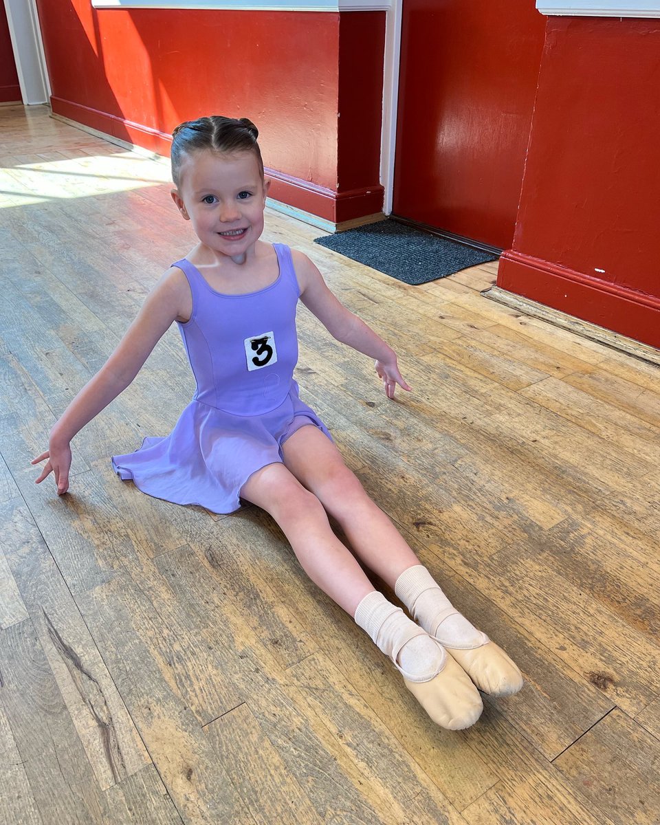 eastern_dance's tweet photo. EDA’s first ever ballet exam candidates! Well done to these three who took their @RADheadquarters Pre-Primary Class Award today. We are so immensely proud of you🌟 https://t.co/Hw2VQqdpOH