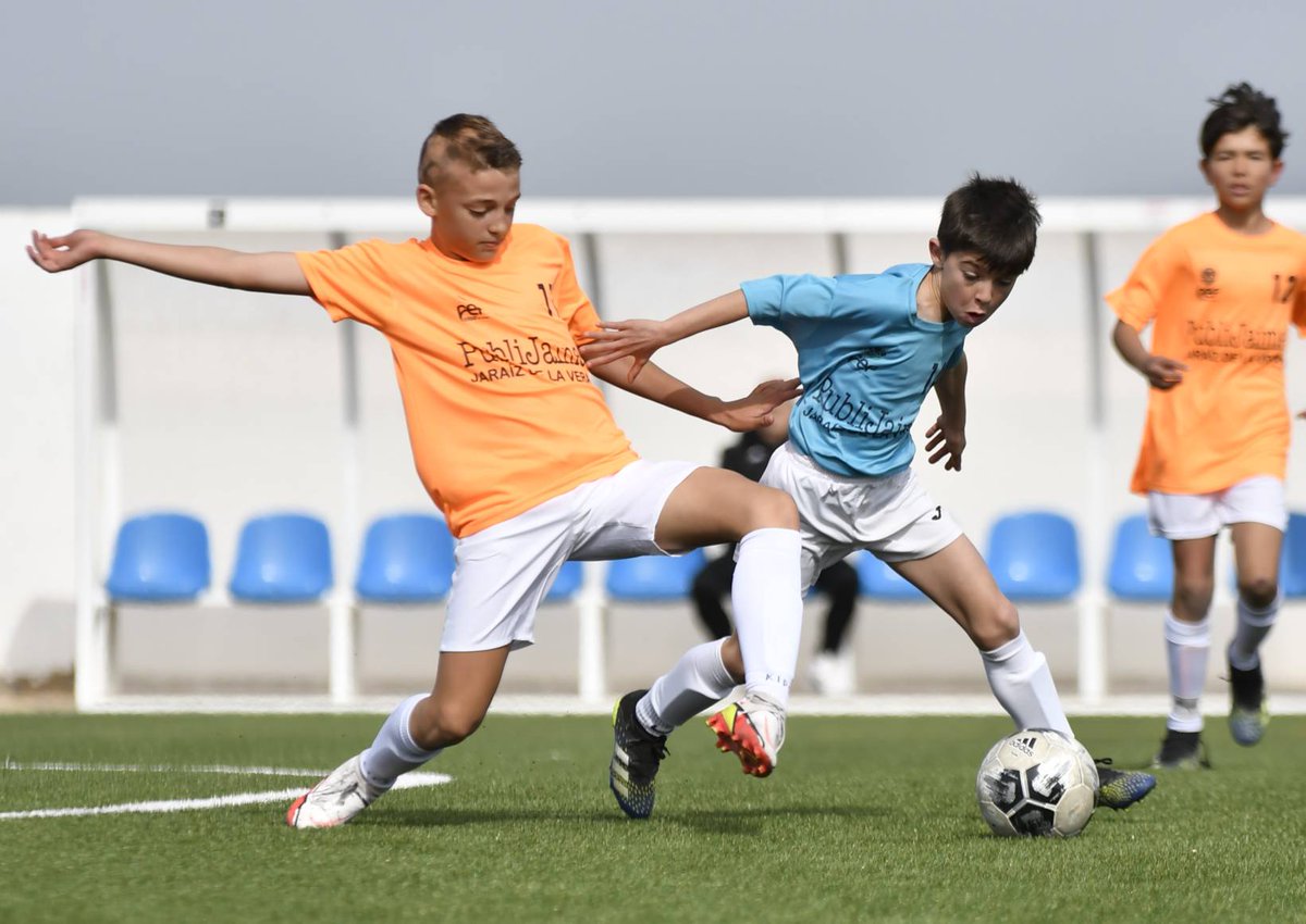 FedExFutbol's tweet photo. 📸 Algunas imágenes de 🏆Campeonato de SELECCIONES COMARCALES 🧒Alevín F8 que se está disputando hoy en 📍 Hernán Cortés | 🏟️Gran ambiente de fútbol y enorme talento el de todos los participantes #JugamosEnEquipo https://t.co/fhDqysVBtt