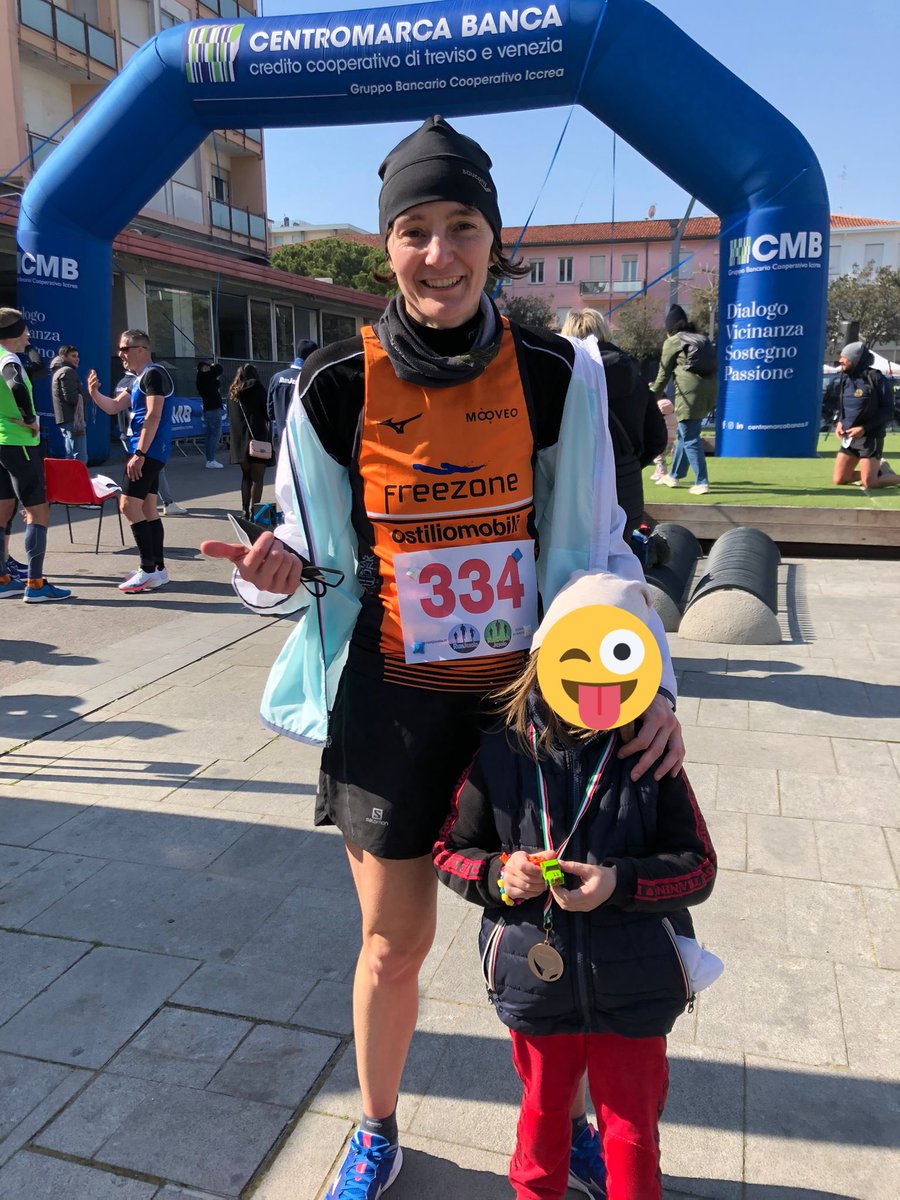 luuurensa's tweet image. Come quando premiano le prime tre donne e tu arrivi quarta 🤪

#RunDaddy #Jesolo #runningmommy #freezone 🧡