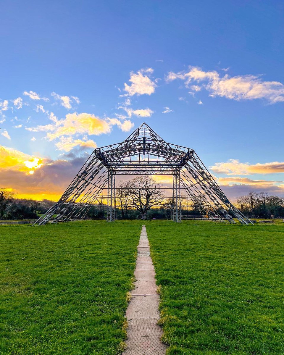 iTHINKwelfare's tweet photo. Only a week to go before we get to chat through all things Greenfields related. It's getting closer...#greenfields #glasto #beentolong https://t.co/sF8QSfYJQD