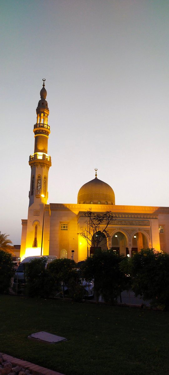 safwatmunir63's tweet photo. A sign of beauty , a beautiful Mosque in dubai, clicked by me when I was visiting albarsha.
#safwat #munir #visitdubai #dubia https://t.co/f7KSKWHFAg