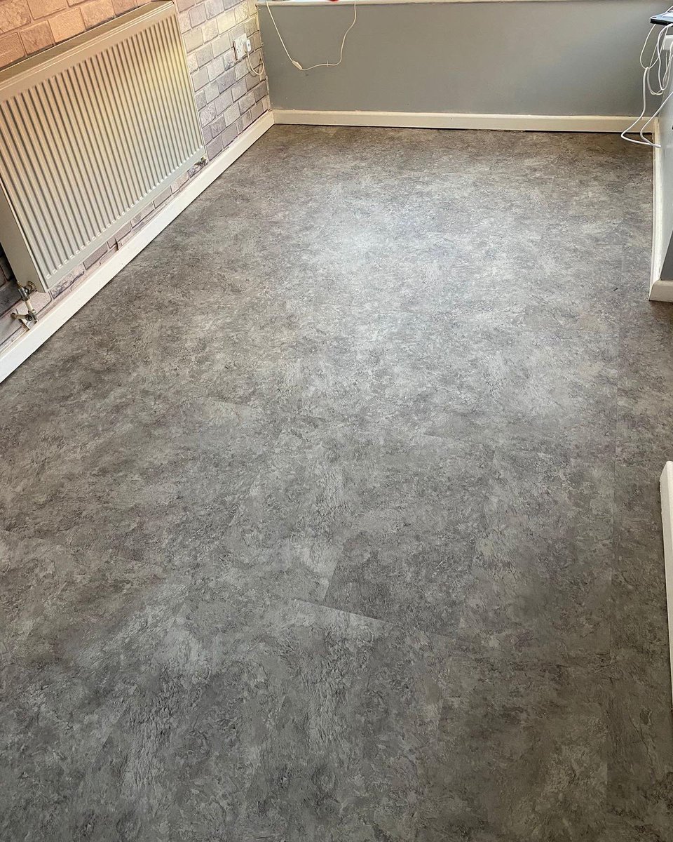 PjmFlooring's tweet photo. Lovely luxury vinyl tiles in colour millstone supplied and fitted to a kitchen and conservatory area. Non-slip and warm underfoot was the requirement and this is perfect. Call for your free quotation 01244 291900 #chestertweets https://t.co/c5jvdh7M1q