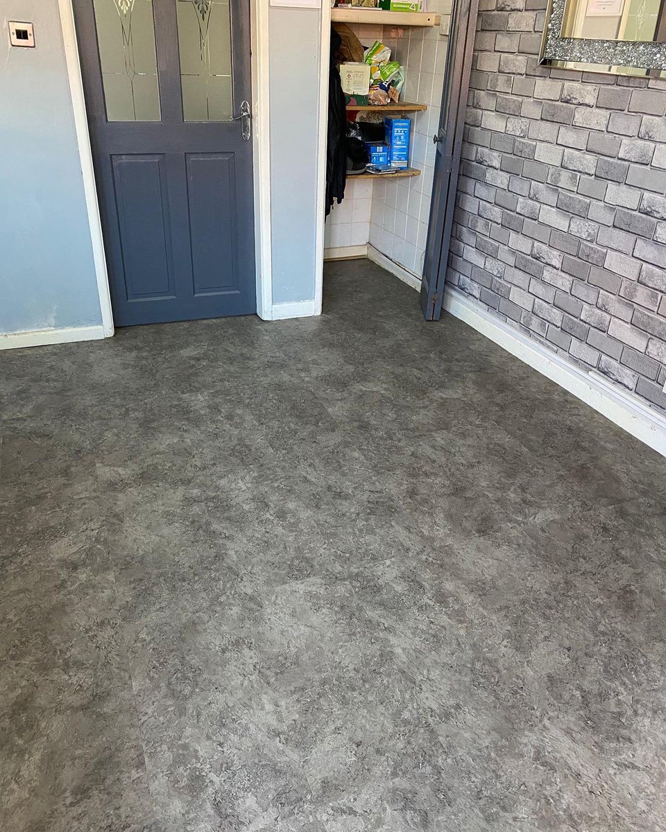 PjmFlooring's tweet photo. Lovely luxury vinyl tiles in colour millstone supplied and fitted to a kitchen and conservatory area. Non-slip and warm underfoot was the requirement and this is perfect. Call for your free quotation 01244 291900 #chestertweets https://t.co/c5jvdh7M1q