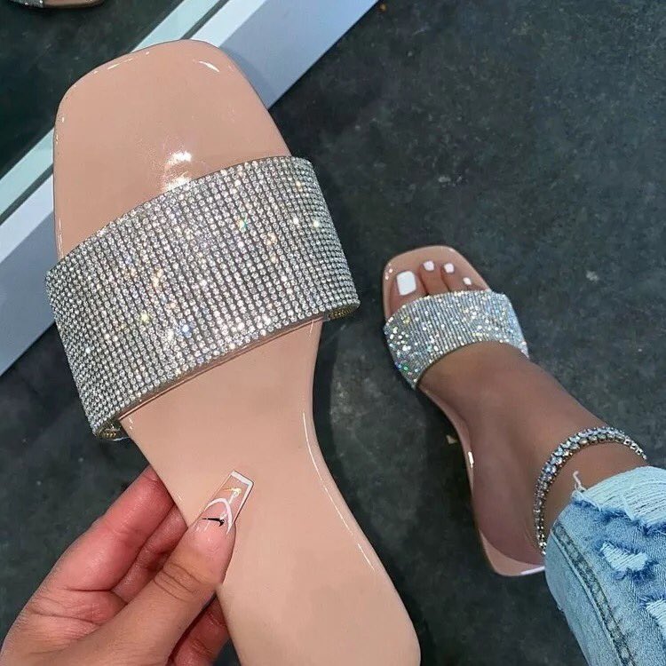 heels_sd's tweet photo. Coming soon 😉🔥🔥🔥 https://t.co/3smFraHCou