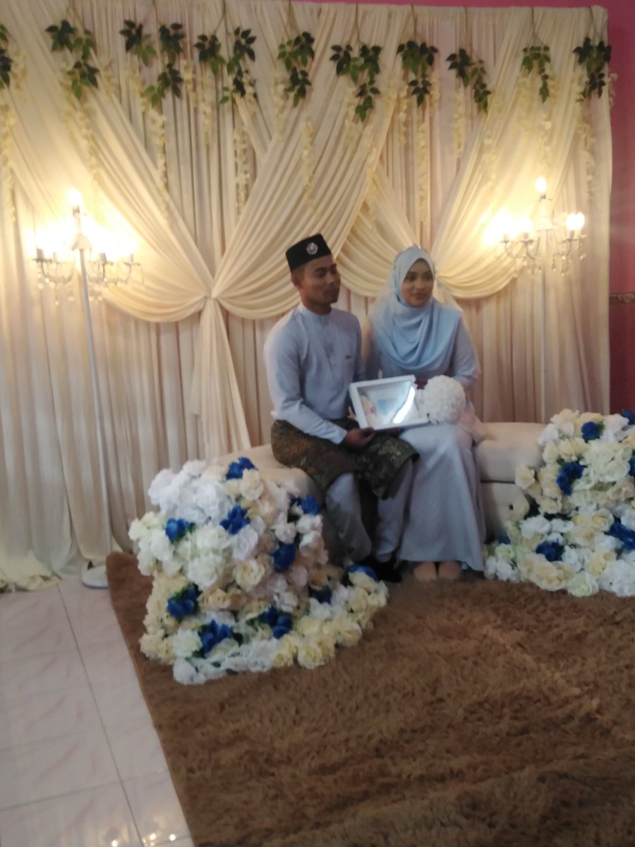 azie_ff's tweet photo. Congrats to my adik moga bhagia till jannah. https://t.co/fQwx07aiW2