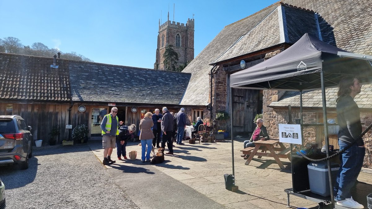 DunsterOrgUk's tweet photo. Beautiful day for the Antiques Fair in the Tithe Barn in Dunster, open until 4pm!
#Dunster #DunsterVillage #dunstertithebarn #tithebarn #antiquesfair https://t.co/ZARE5bRvHl