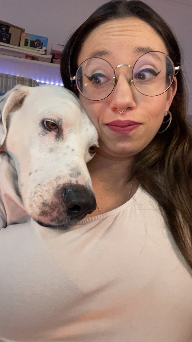 ladaamores's tweet photo. Me cago en mi vida, Goku cumplió años el 18 de marzo y no le he regalado nada. 
Mañana le compraré un hueso de jamón más grande que su cabeza. https://t.co/Nv0EyiIBJb