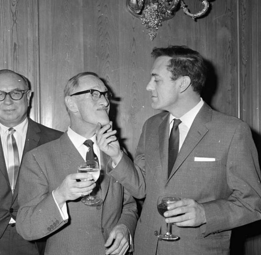 Archivetvmusings on Twitter: "Remembering Wilfrid Brambell, born this day  in 1912. https://t.co/sQ4YBAedZ3" / Twitter