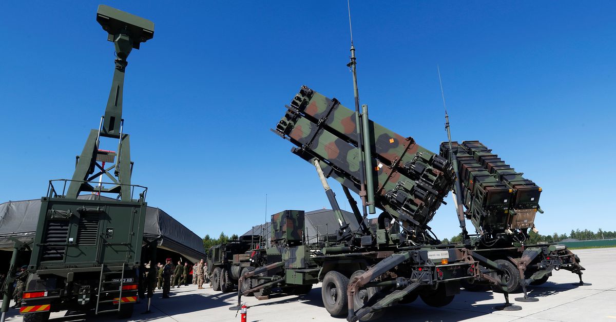 ReutersWorld's tweet photo. Slovakia starts deploying Patriot air defence system https://t.co/Keq79TFHCn https://t.co/uinHIukE77