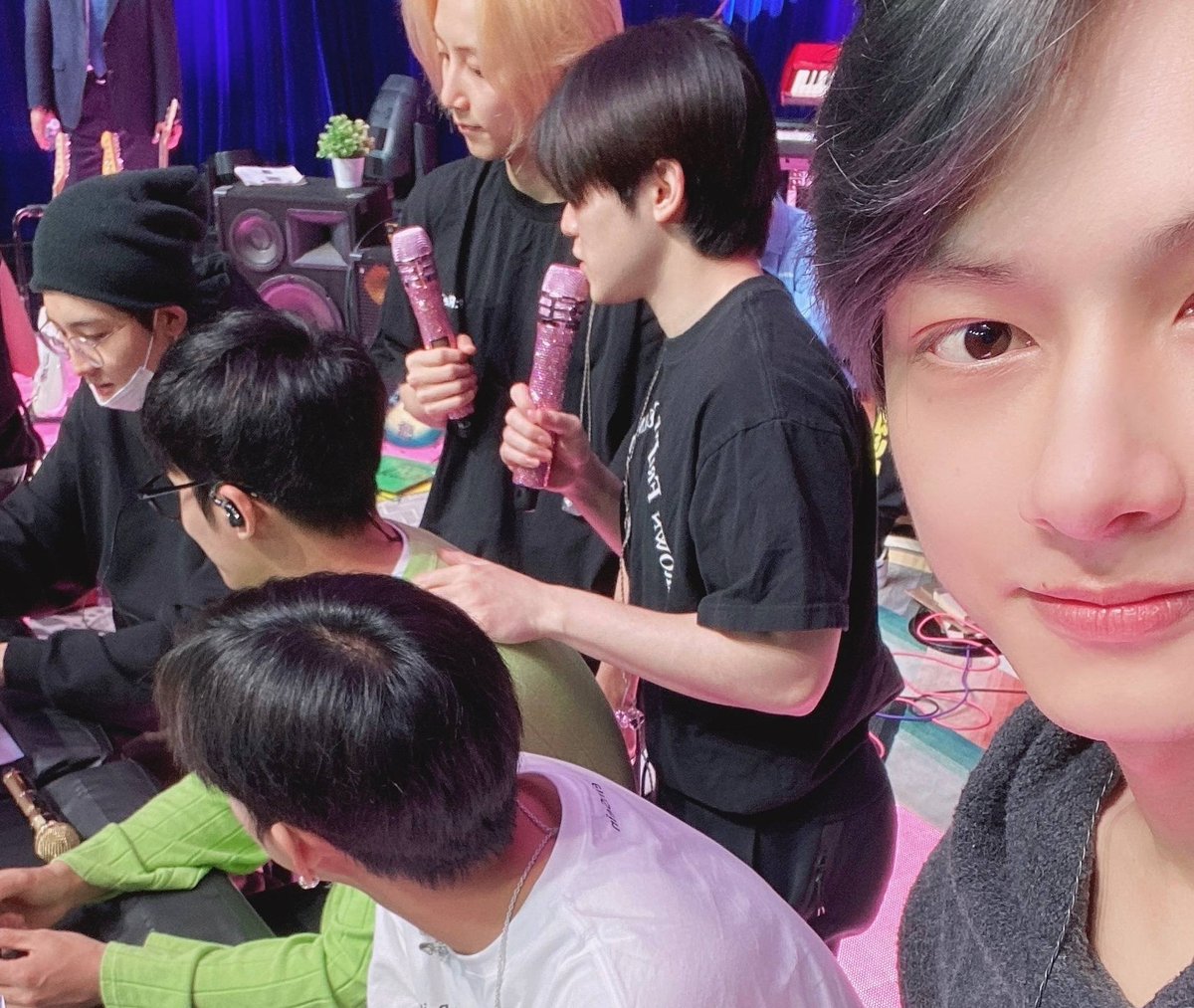 satellhuite's tweet photo. don't you love when junhui: https://t.co/SeoGBgCgmM