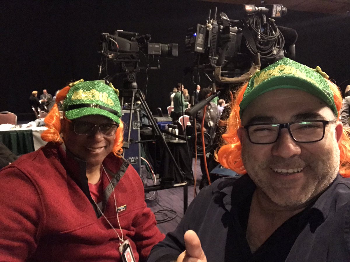 camconquistador's tweet photo. #wbz @NickGNews #BehindTheScenes #StPatricksDay2022 #boston https://t.co/YOZc32qLPP