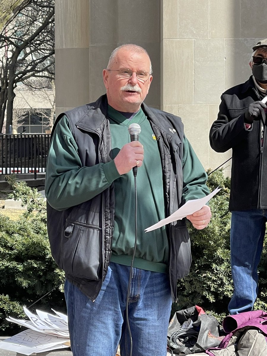 torontolabour's tweet photo. Now speaking at today’s #CommunitySolidarityTO rally is Jeff Irons of the Labour Council https://t.co/g74At4yC08