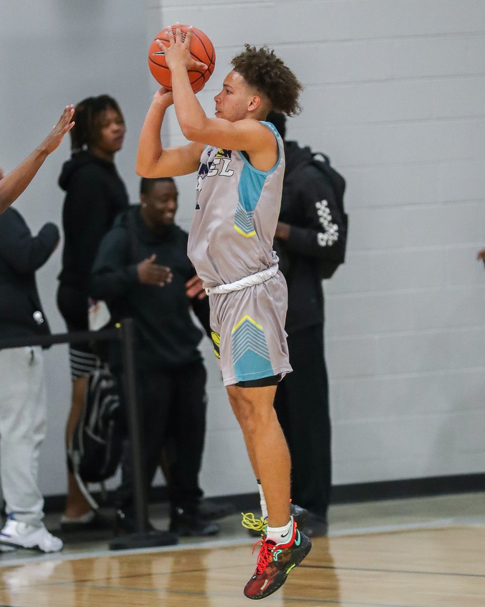 Phenom Hoop Videos tweet media