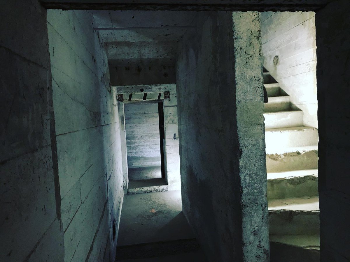 MemorialBunkers's tweet photo. Nous vous souhaitons à toutes et à tous une très belle fin de soirée et de week-end ! 

🔦📸Prochaine visite 27/03 à 14h30
💻: https://t.co/xjStyyeKUG 

#Angers #Histoire #Pignerolle #WW2 #Patrimoine #CultureAngers  #visitAngers #tourisme #igersanjou #igersangers #instangers https://t.co/uY63dtkIjm