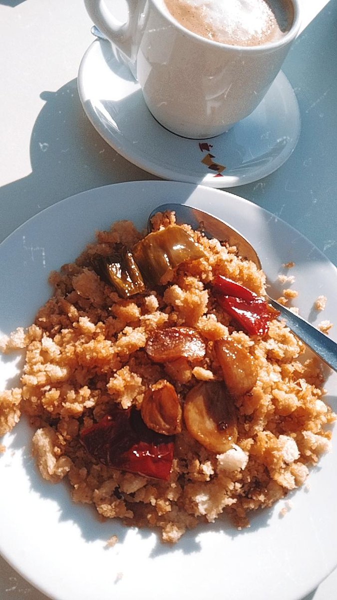 Becerra_Vero's tweet photo. El único comentario que voy a hacer sobre los desayunos de Badajoz es este: https://t.co/4cg1JXBwv5