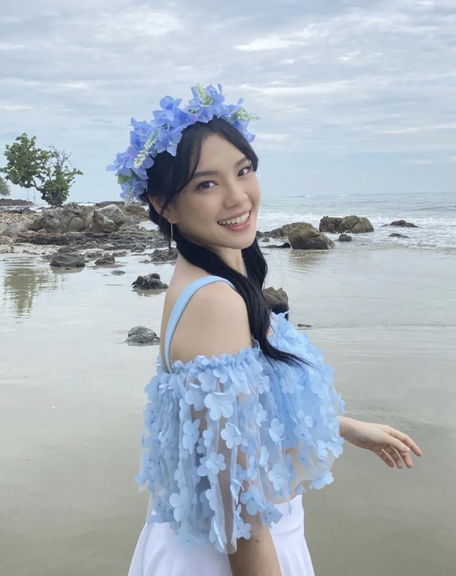 NorthMT4's tweet photo. Night cherprang 💙👧🏻 ไปด้วยรูปนี้ น่ารัก 🥰 #CapCher Single11 #CherprangBNK48 https://t.co/LnlGPuUtYB