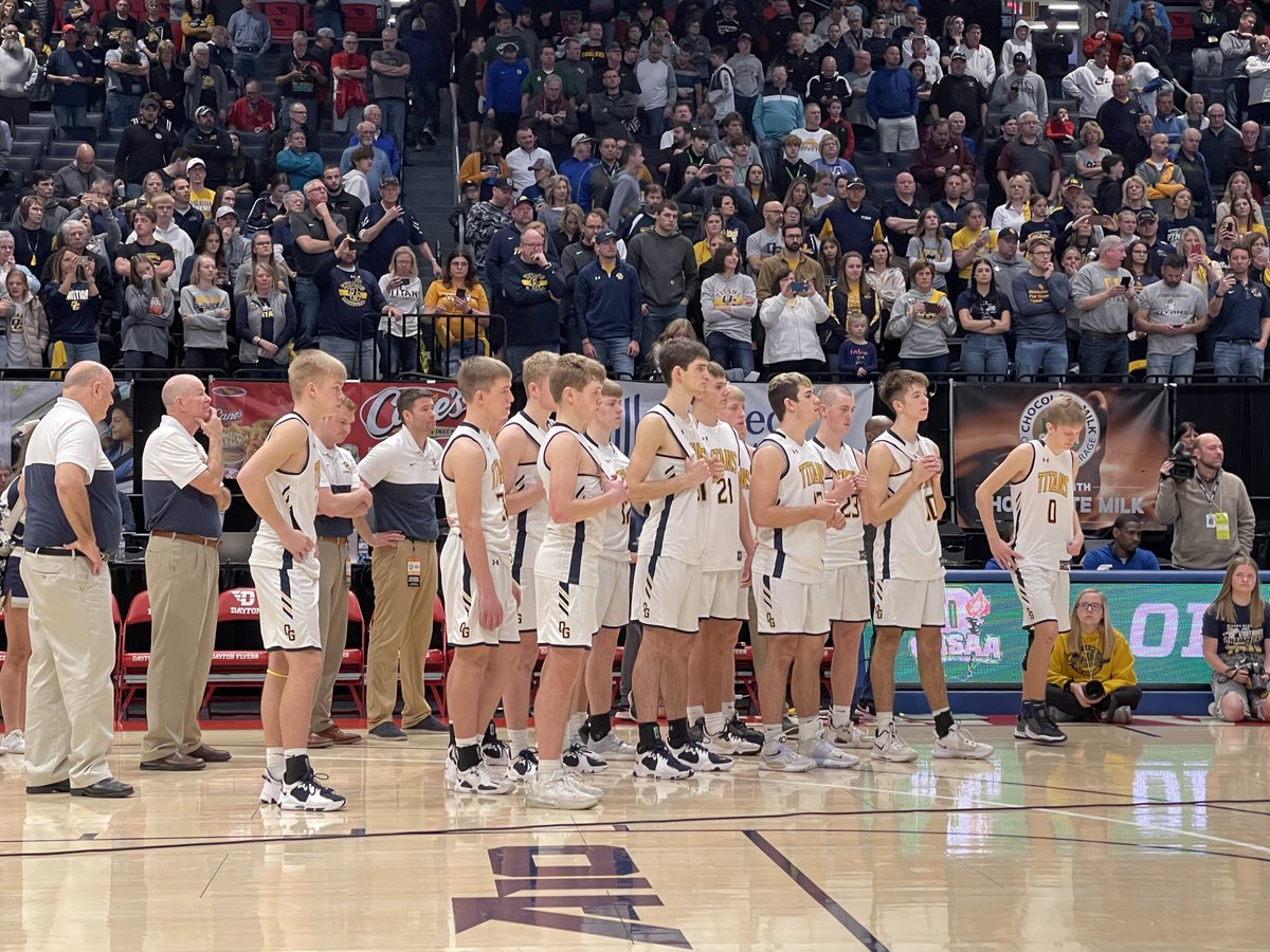 Shout out to the D3 state runner up Titans for never giving up. Loved getting to cover this group and can’t say enough good things about them, their families and their community. Keep your head up  boys you did great. So proud of you. #NWOhio
