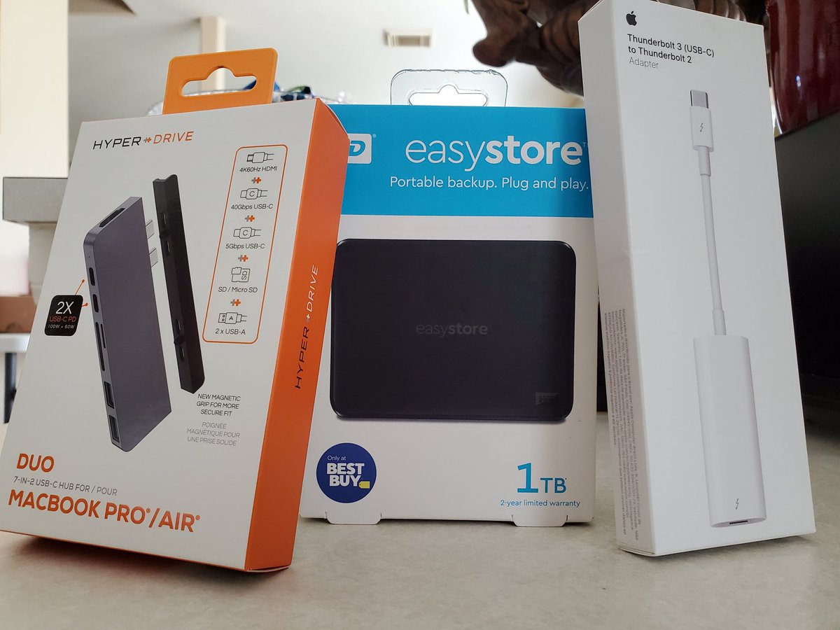 DjJMoMusic's tweet photo. Accessories! Starting fresh with my mixes with a 1 TB hard drive. Gotta preserve my space...lesson learned. https://t.co/EhIKvidwxa