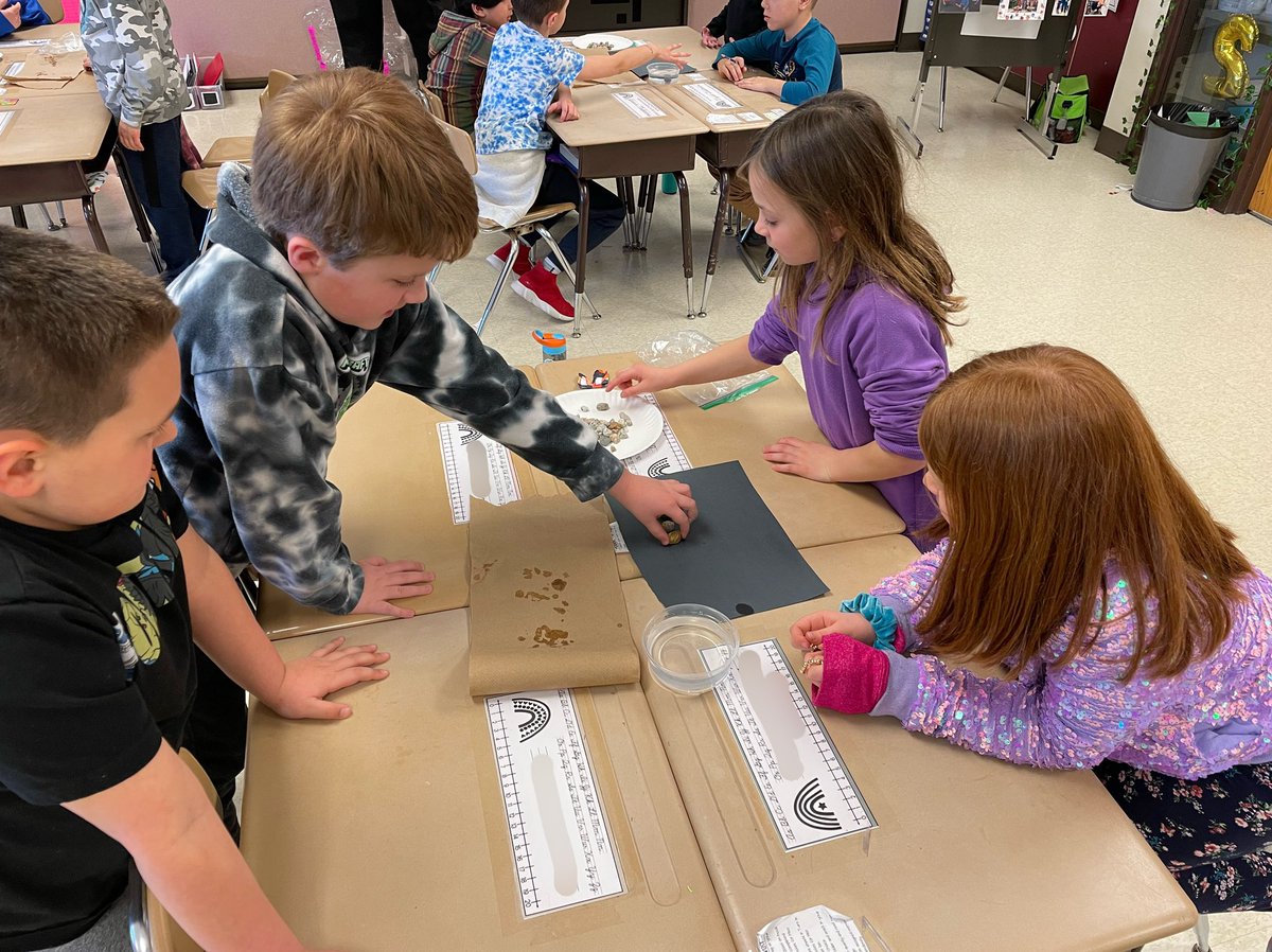 lechner_edu's tweet image. For the past 2 weeks, we’ve been exploring River Rocks! We’ve spent time exploring them, sorting them by their properties, and comparing them to the Volcanic Rocks we started with. Last week, the kiddos were able to wash the rocks and reveal the patterns they have! #FOSSscience