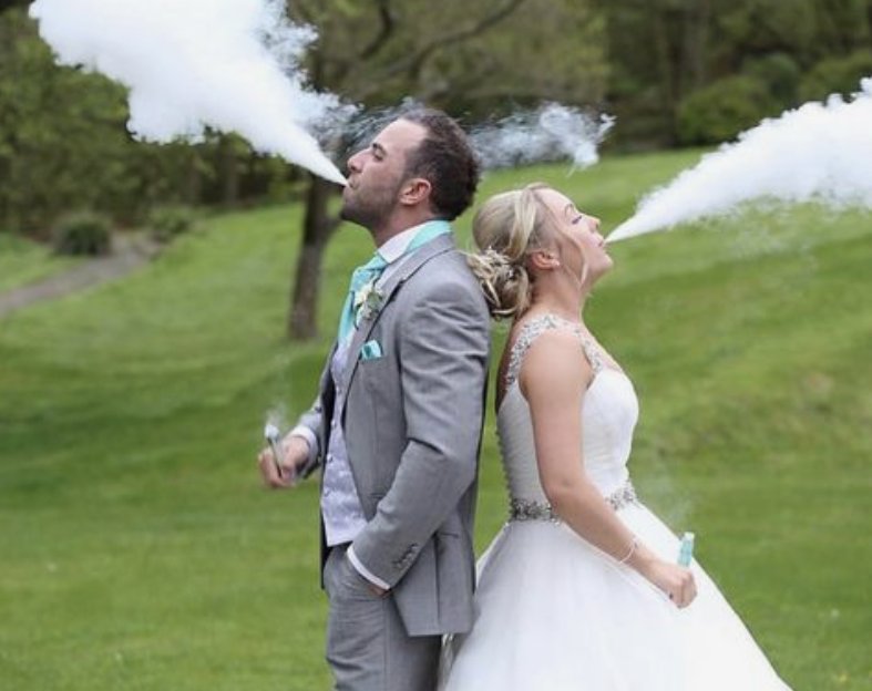 ecr_drive_team's tweet photo. New trend alert...Vapping wedding photoshoot: trendy or just plain tacky> https://t.co/lVDT6qUasQ
Newlyweds are combining these two aspects on their special day for a 'fun surprise'.
#StaceyJSbuOnECR #Vapping #Weddings https://t.co/zUQ0kQrOo4