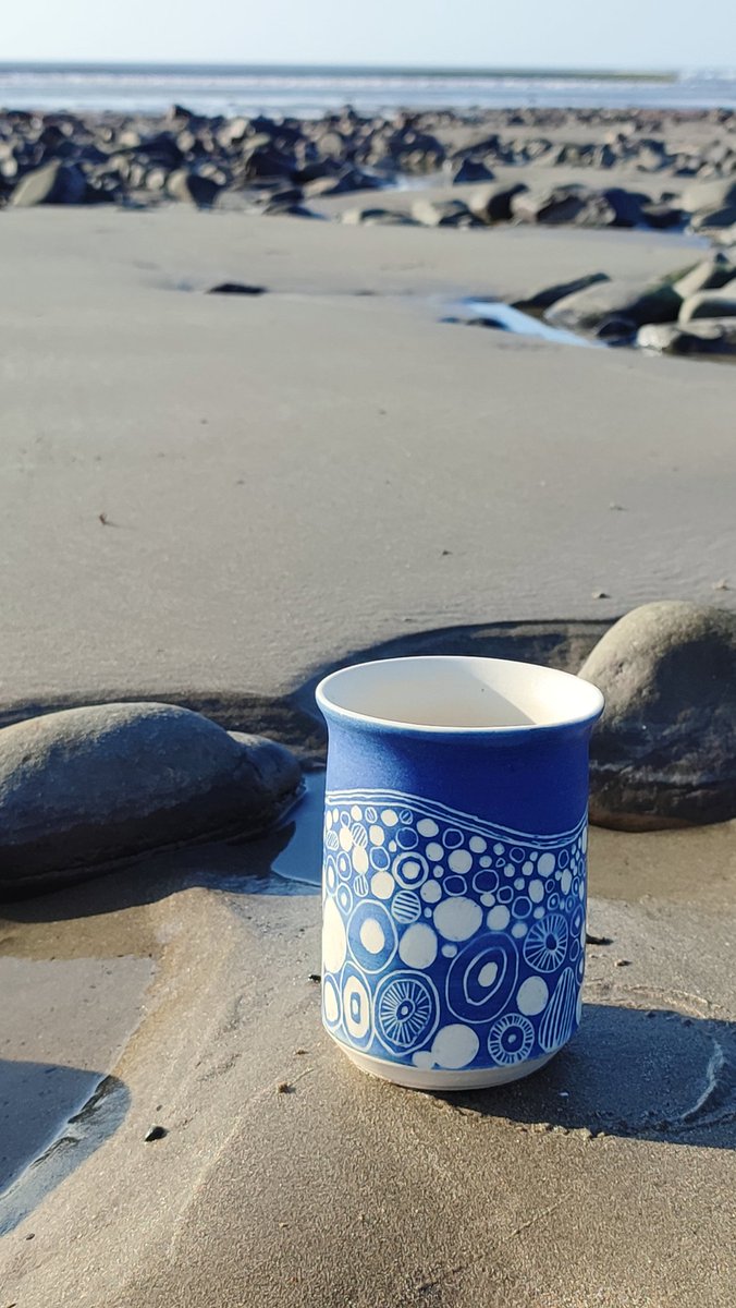 rozdowen's tweet photo. I'll be at #potfestinthepens in June & I'll be taking these with me. If you'll be in or near Penrith 3,4,5 June come & say hello! #MHHSBD #MadeinWales #ceramics #beach https://t.co/nd75e4eSTO