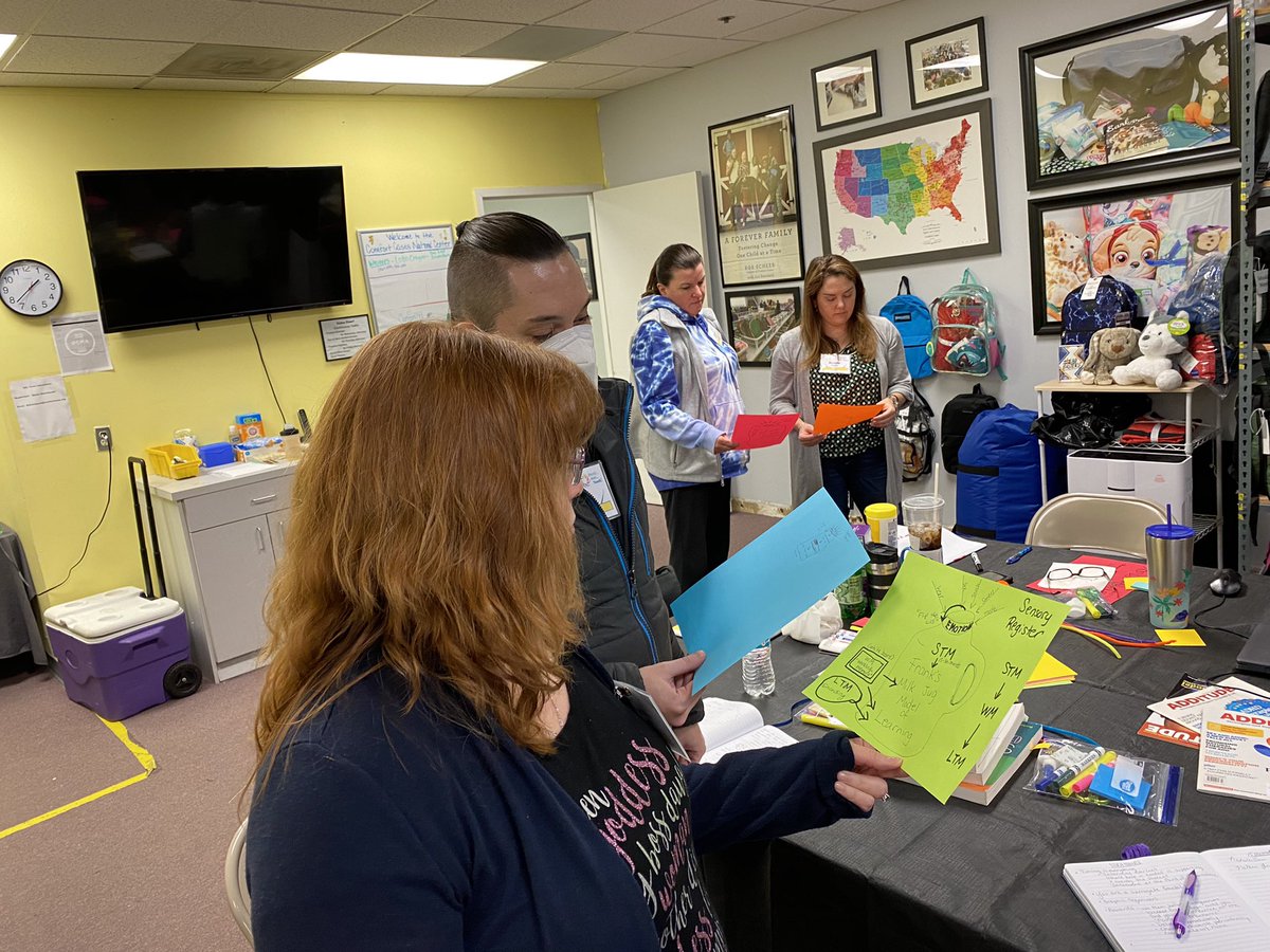 Amy Kines tweet media