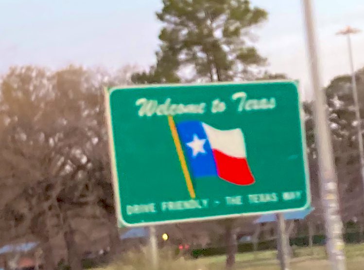 LisaDeP's tweet photo. #TexasOrBust https://t.co/7vEN0s9KYB