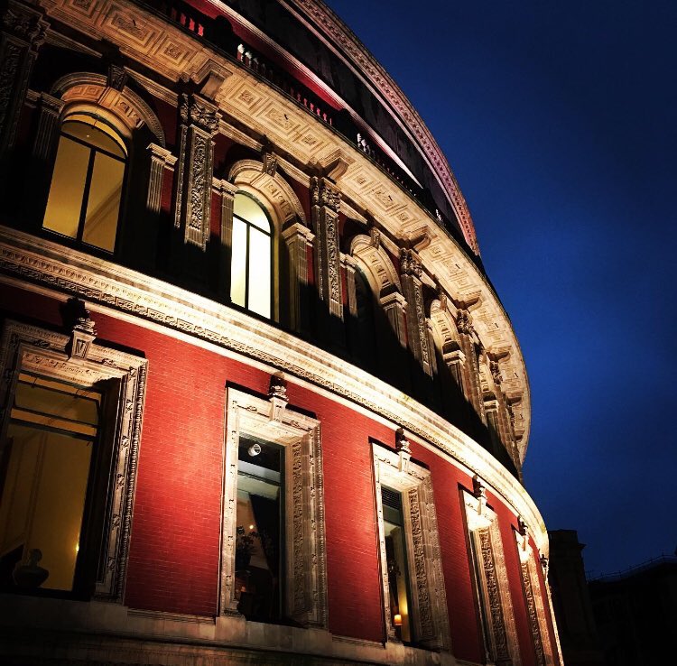 TheLondonChorus's tweet photo. On our way to perform at the last ever @RaymondGubbay #ClassicalSpectacular concerts @RoyalAlbertHall with @johnrigbymusic @rpoonline ๐ถ It has been such an honour to be part of these concerts for many years, along with @royalchoral - letโs sing our hearts out! https://t.co/Aa18SxxHoU
