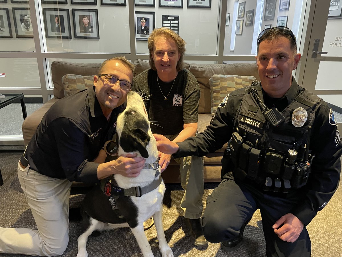 boulderpolice's tweet image. We&apos;d like to thank Kris Miller who came by BPD this week to show her support &amp;amp; introduce her puppy that she named Talley in honor of fallen BPD Officer Eric Talley. We loved meeting you both and that one of the ways Eric&apos;s memory lives on is through Talley #BoulderStrong