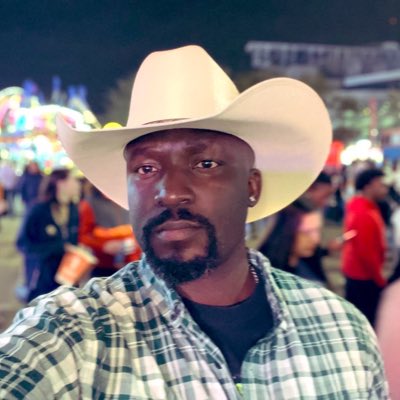 GunnyGumby's tweet photo. #NewProfilePic https://t.co/i7XNCgmnnd