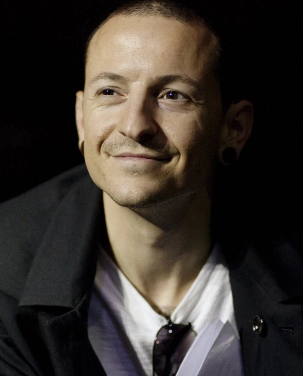 Happy birthday Chester Bennington 