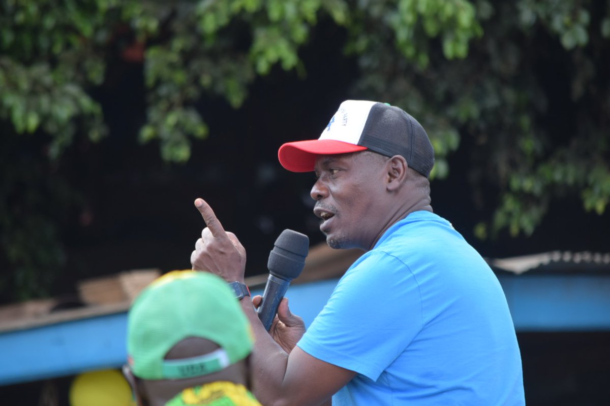 honkabogo's tweet photo. Citizens should not fear their own Government but the Government  should fear its own Citizens. Accompanied Kenya Kwanza leaders led by Deputy President @WilliamsRuto , @MusaliaMudavadi, @NdindiNyoro &amp; Other Leaders for a series of rallies in Kiharu Constituency, Muranga County. https://t.co/lq5xRO9gfk