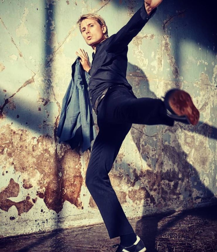 Happy milestone 50th birthday today - March 20th - to Alex Kapranos (Franz Ferdinand) 