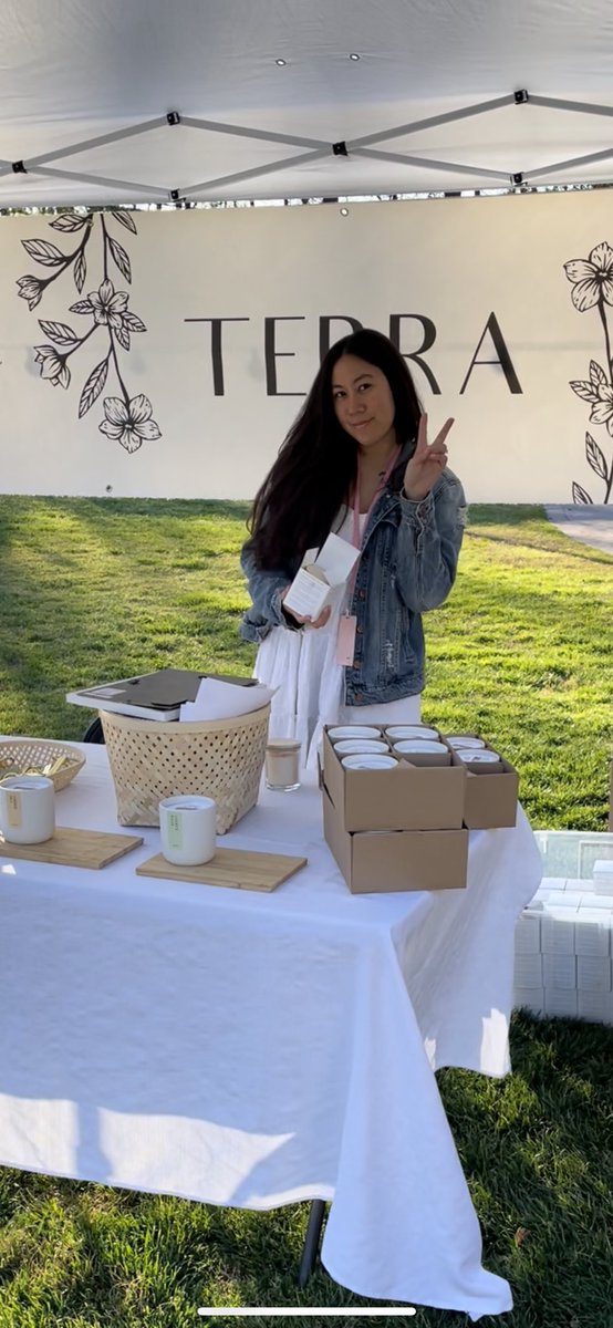 diannamallen's tweet photo. it’s a beautiful day for a market! 💗✨🦋 https://t.co/V6GIgsOdj8