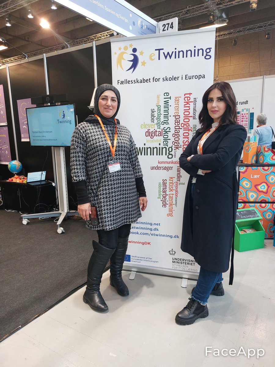 ShhadehMaha's tweet photo. A time well spent at Lærfest København!
Having the chance to visit #laerfest an annual exhibition in Copenhagen, Denmark!
#copenhagen #Denmark
@etwinningplus
#eTwHybrid
#eTwinningDK @Carolineghos https://t.co/FxQaKlsbcg https://t.co/RqaDEUODSb