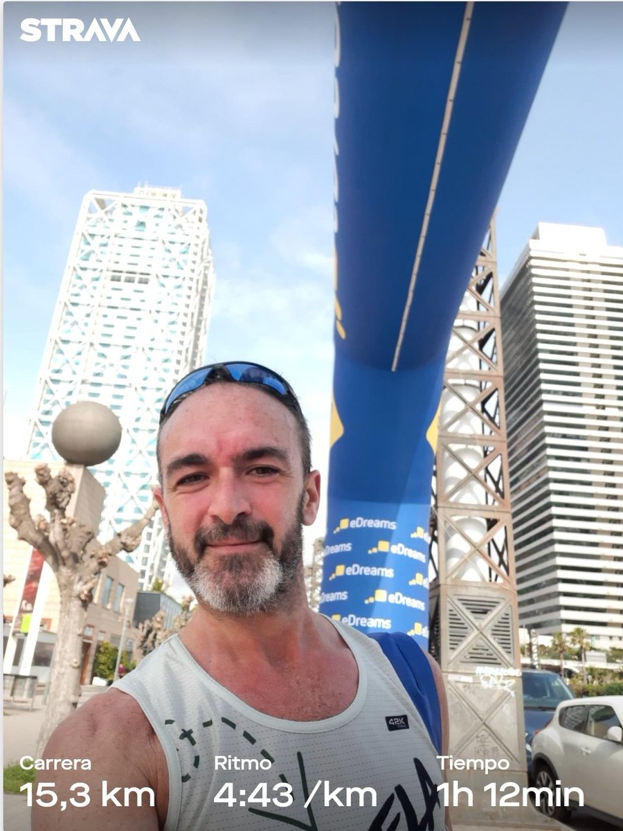 oscaram19711207's tweet photo. 15 K. Entreno oficial @mitjabarcelona por el Puerto. 14 días para la 1/2 y acabar de decidir tiempos,entre 01:40 y 01:45. Intentaremos lo que se pueda. Y sobre todo, divertirnos.@kmsxela
@elrinconcorredo @practicarunning #KMSxELA
#edreamsmitjabarcelona
#practicarunning https://t.co/nMWk5VJ8pK