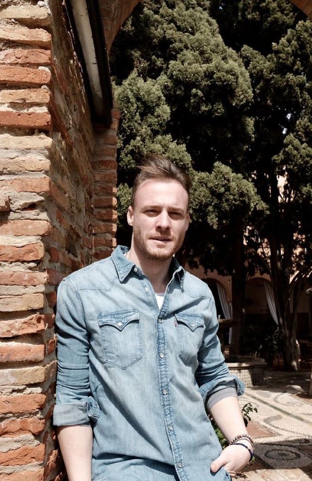 RaquelCisterna4's tweet photo. Lo repito de nuevo el novio y el futuro marido de handemiyy🥰🥰🧿#HanKer https://t.co/qpkG8IsrCH