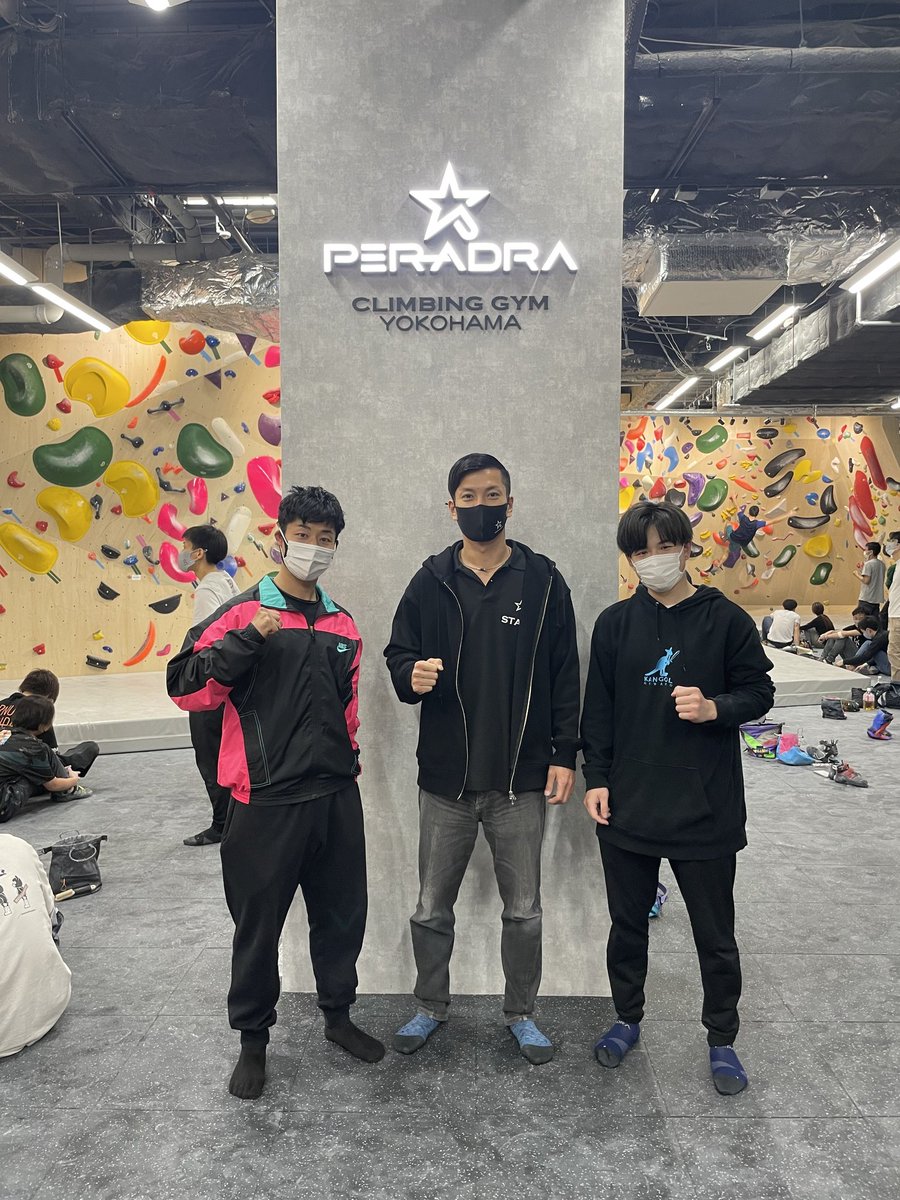 elprincipetotti's tweet photo. 渡部さんとみなとみらいで夕方までパルクール💪
イメージの半分も動けなかった😅
けど、懐かしい感じであっという間の時間(^.^)

そしてその後本日も来店😆🎵
川口さんの対応に感謝です☆☆

#PERADRA
#ペルアドラクライミングジム
#パルクール https://t.co/cNxsuqiO51
