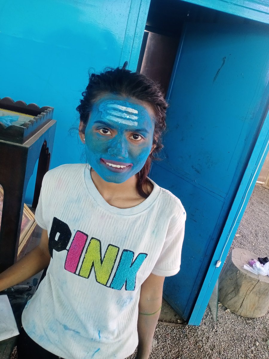 Your fan sir.... <a href="/AnupamPKher/">Anupam Kher</a> <a href="/vivekagnihotri/">Vivek Ranjan Agnihotri</a> #TheKashmirFiles