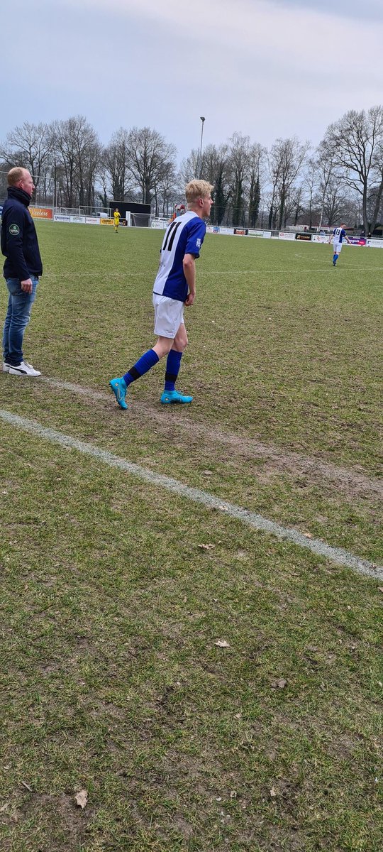 SvVasse's tweet photo. Mooi moment voor Lars Wesselink! De 0-19 speler mag vandaag zijn debuut maken in het 1e! https://t.co/lPRBZenLOs