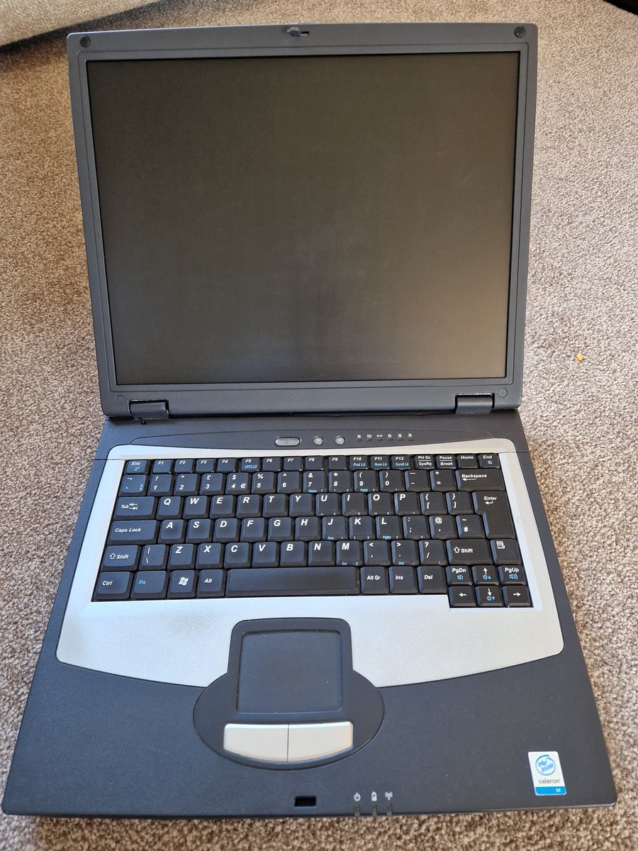 Systems_Liam's tweet photo. Had a peice of @RMEducation #history handed to me today in good condition from a family member to "clear the hard drive" for safe disposal. Still has #XP SP3 installed and still boots (slowly)....hope its not been used recently! https://t.co/csIQPtnceT