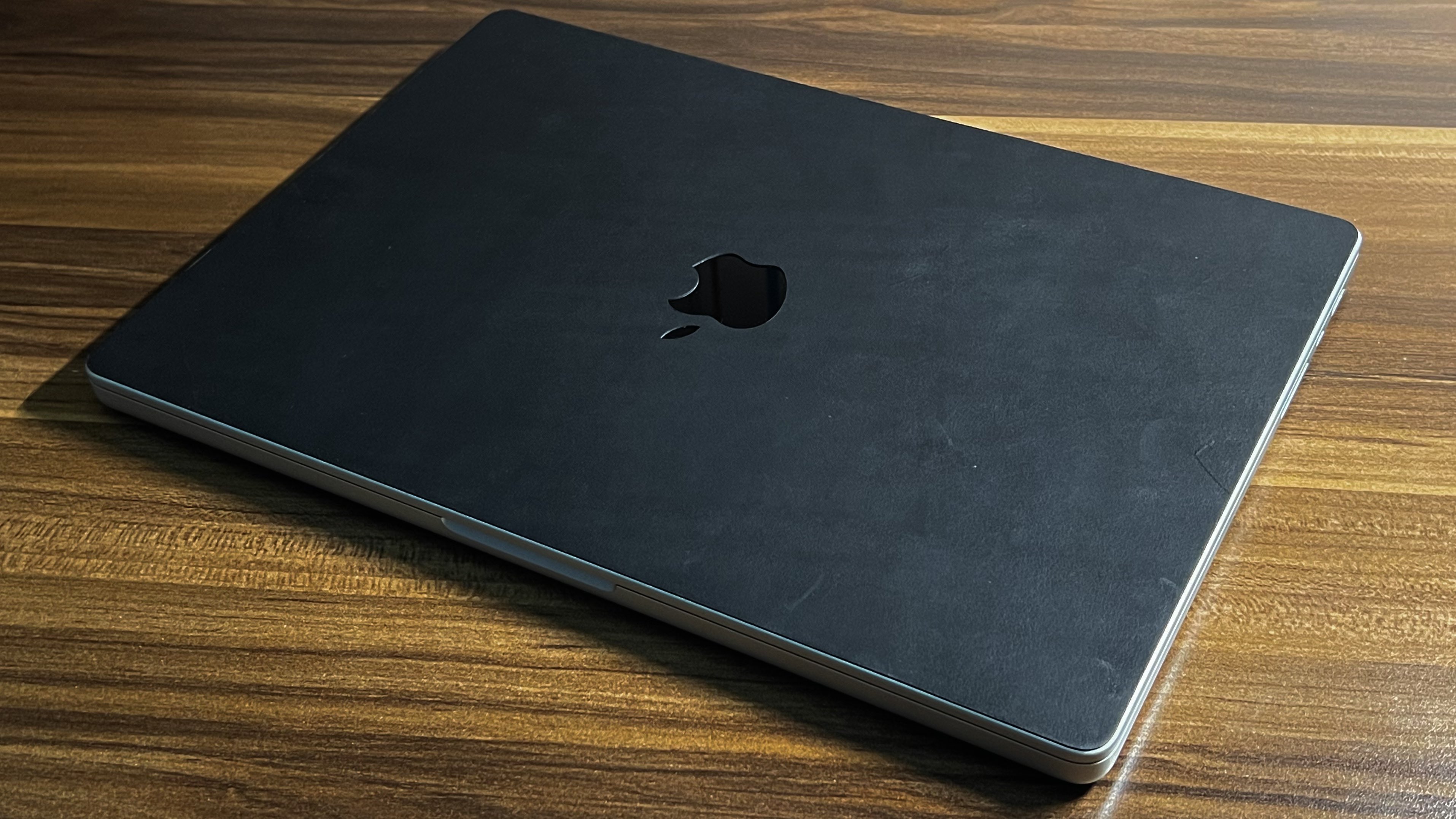 Ishan Agarwal on Twitter: "Applied @dbrand's Leather skin on my MacBook Pro  14” &amp; I love it 😍 So fine &amp; high quality and as dbrand claims, is  real &amp; authentic leather