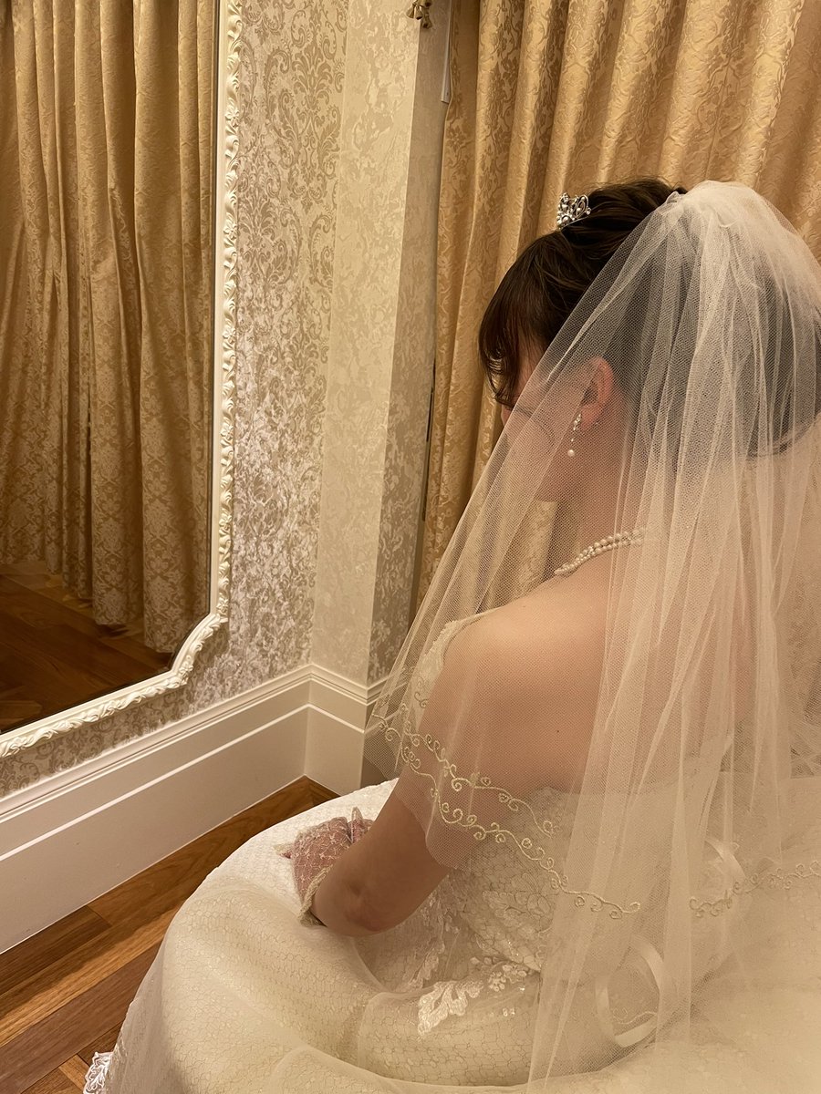 minnie41594's tweet photo. 無事に終わりました〜！20周年のドレスが着れてほんとに幸せだった https://t.co/E8ch6f0hJX
