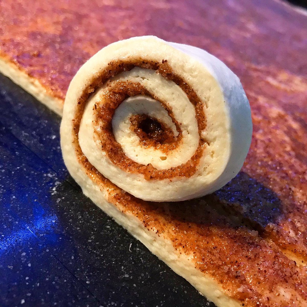 SweMetalChef's tweet image. Have a great first day of spring! \m/ #cinnamon #bun #baking #spring #spring2022 #equinox #celebration