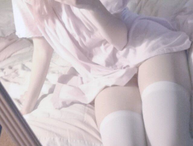 XVIISHUAA's tweet photo. Strawberry 🍓🍓

SeductiveSunday https://t.co/k46oHqZeMa
