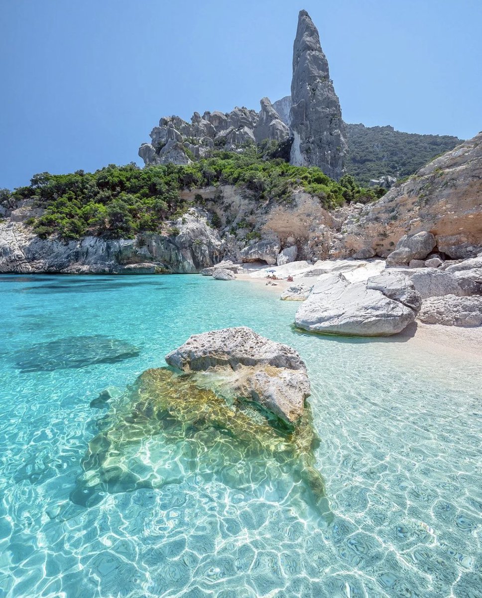 tmbIrpics's tweet photo. Sardinia coast in Italy 🇮🇹 🌊 https://t.co/oTzE2zwtKt