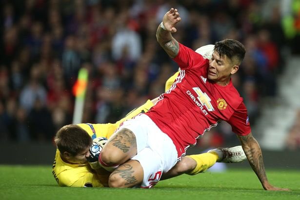Happy birthday to mr two foot extraordinaire Marcos Rojo 