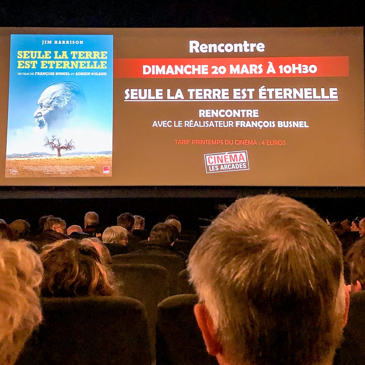 csleclub's tweet photo. 🎞️ Salle comble pour l'avant-première de "Seule la Terre est Éternelle" suivie d'une rencontre avec François Busnel au Cinéma Les Arcades à Cannes .
#Cinema #Cannes #Busnel @arcadescannes @villecannes https://t.co/s1sVbXiaE4